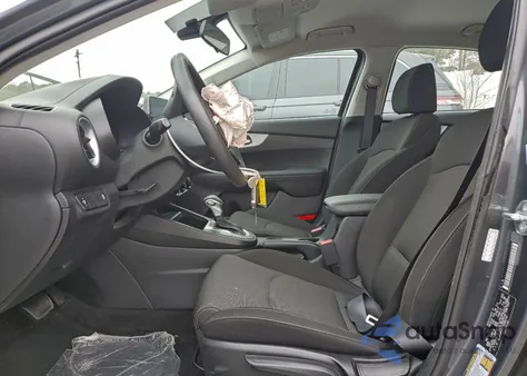 2023 Kia Forte Lx z USA, uszkodzony, nr VIN 3KPF24AD2PE686153